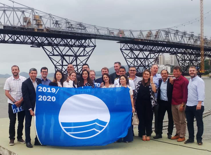 O Secretário Municipal de Turismo, Tecnologia e Desenvolvimento Econômico, Juliano Richter Pires, participou do evento de certificação Bandeira Azul