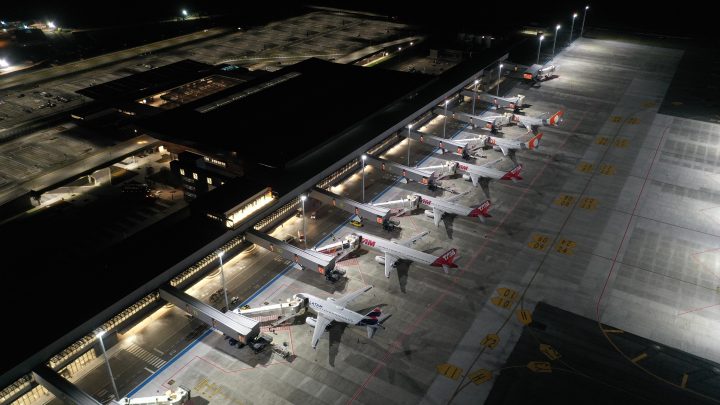 Floripa Airport passa a operar malha aérea essencial 