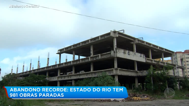 Estado do RJ tem quase mil obras paradas