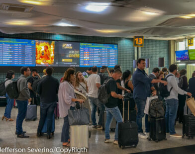 Pagamos por passagens, bagagens despachadas, escolha de assentos, wifi e até lanchinhos