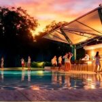 Primeiro hotel criado com o conceito Exclusive House do Brasil, o Castelo Saint Andrews esta localizado em um condomínio de alto padrão na encantadora cidade de Gramado, na Serra Gaúcha. Com arquitetura inspirada nos castelos escoceses, ele concilia exclusividade, sofisticação e requinte. Cercado por jardins cenográficos e com vista deslumbrante do Vale do Quilombo, o Castelo proporciona um intenso contato com a natureza vizinha ao centro da cidade. A experiência Saint Andrews vai muito além da hospedagem e presenteia os sentidos com ambientes acolhedores, alta gastronomia e uma adega excepcional. Um lugar onde cada segundo vale ser vivido.