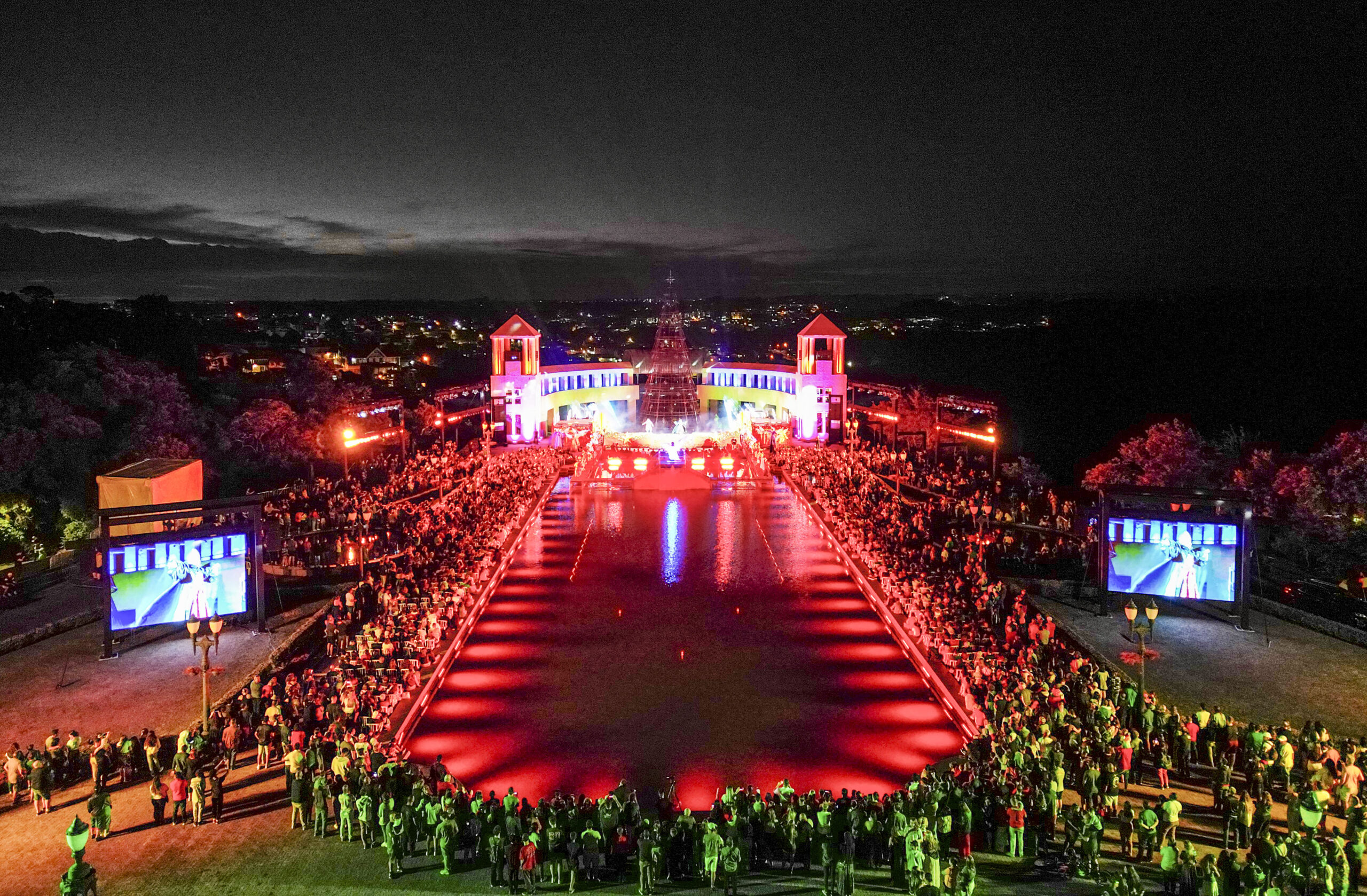 Expo Turismo Paraná 2026 encerrou com foco em negócios, capacitação e fortalecimento do setor